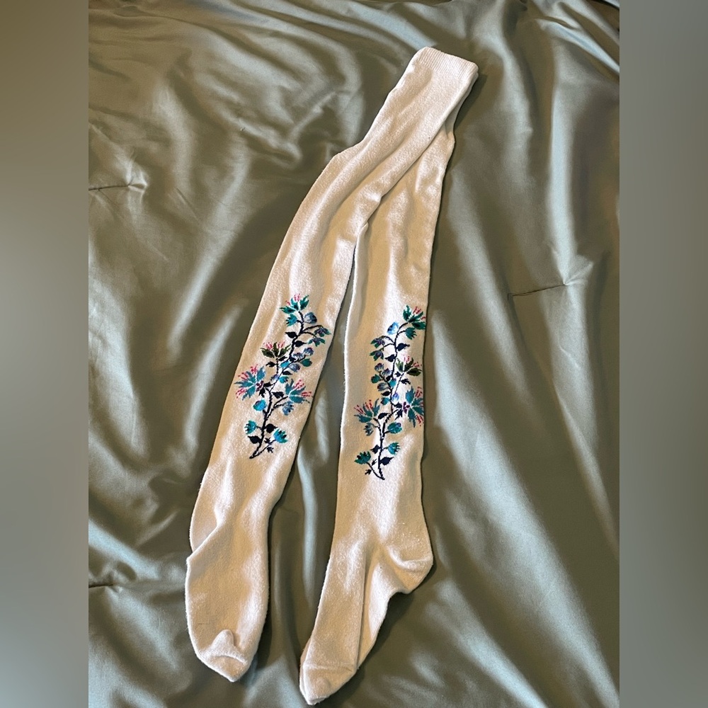 Crazy 8 White Floral Tights